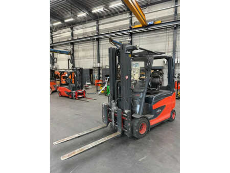 Sähkö - 4 pyör 2014  Linde E30-600HL E30-600HL (1)