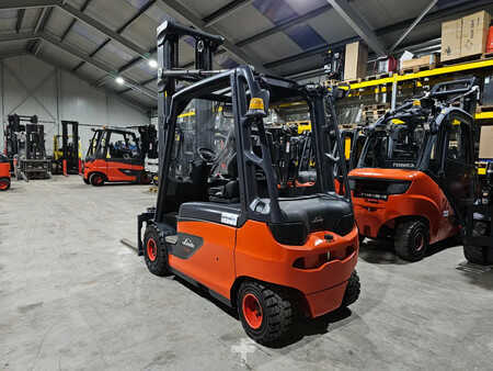 Sähkö - 4 pyör 2016  Linde E30L E30L (2)