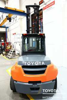 Diesel Forklifts 2017  Toyota 40-8FD80N (3)