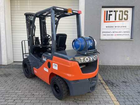 LPG Forklifts 2023  Toyota 02-FGJF35 (2)