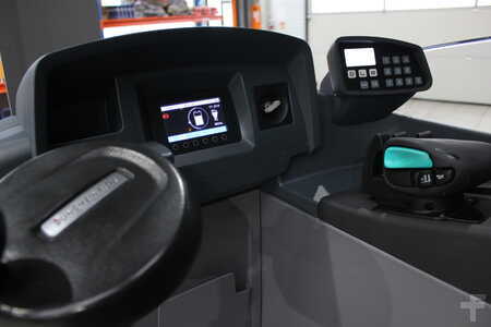 Chariots à mât rétractable 2016  Jungheinrich ETV C20 560DZ (ES657) mit SE-Bereifung + BATTERIE NEU (2)