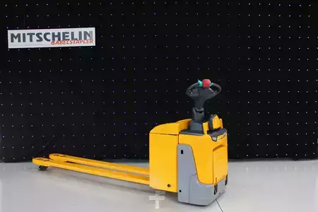 Transpallet elettrici 2017  Jungheinrich ERE 225 KLPF m. Langgabeln 2400 mm u. neuer Batterie (EK358) (3)