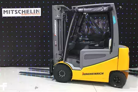 Eléctrico - 4 rodas 2018  Jungheinrich EFG 425k 330ZT (EV542) (1)