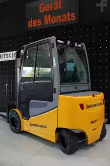 Elektryczne 4-kołowe 2016  Jungheinrich EFG S30 440DZ (EV540) (2)