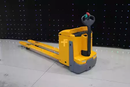 Niederhubwagen 2019  Jungheinrich EJE 225 m. Langgabeln 2400 mm (EHW189) (2)