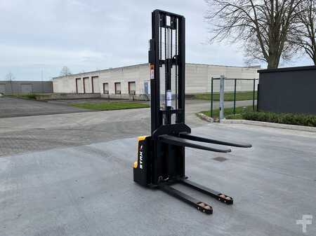 Pallet Stackers 2024  Staxx WS15H (13)