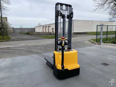 Pallet Stackers 2024  Staxx WS15H (4)