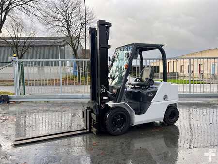 Diesel Forklifts 2017  Unicarriers FHD20T5 (2)