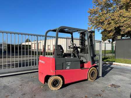 Elektro 4 Rad 2007  Nichiyu FBC25PN (9)