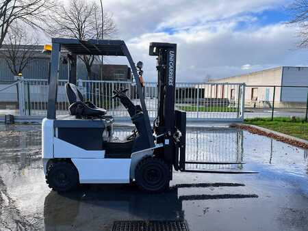 Chariot 4 roues électrique 2019  Nissan J1B1L5U (7)