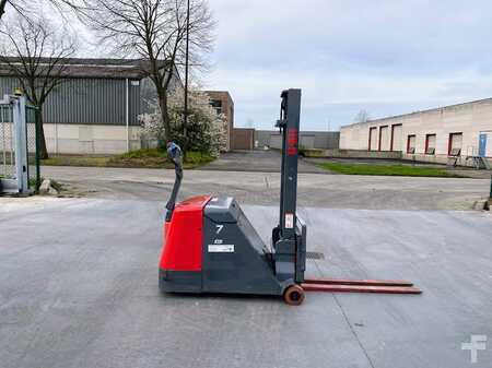 Stacker pedestre - Nichiyu FBD7-70 (1)