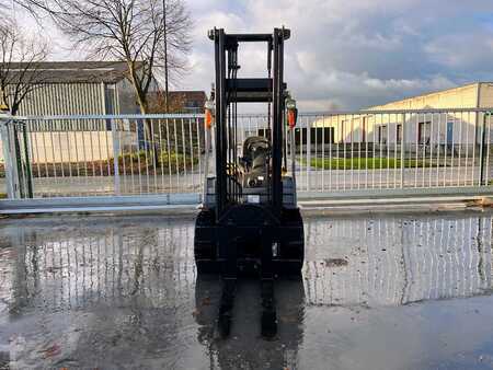 Diesel Forklifts 2014  Unicarriers FD30T4 (5)