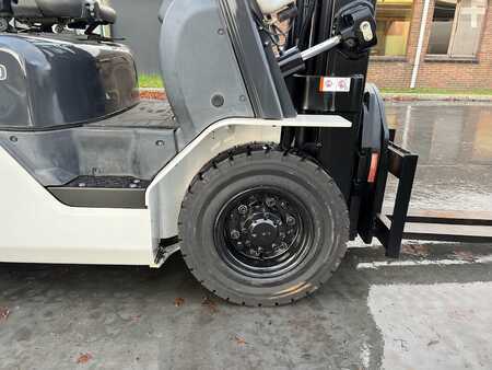 Diesel Forklifts 2017  Unicarriers FHD20T5 (11)