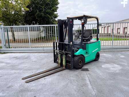 Elektro 4 Rad 2014  Mitsubishi FB25PN-75 (4)