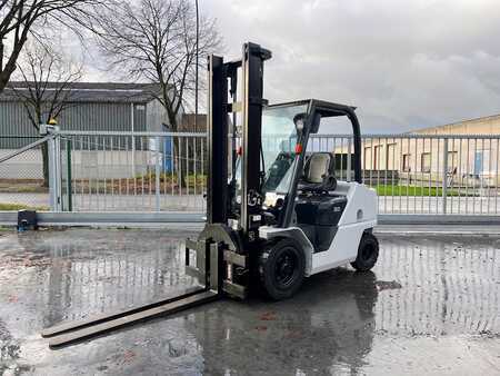 Dieselstapler 2017  Unicarriers FHD20T5 (1)