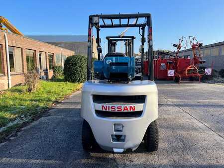 Treibgasstapler 2014  Nissan P1F2A25 (9)