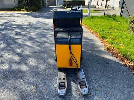 Electric Pallet Jacks 2006  Jungheinrich ESE120 (2)