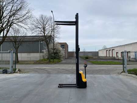 Pallet Stackers 2024  Staxx WS15H (8)