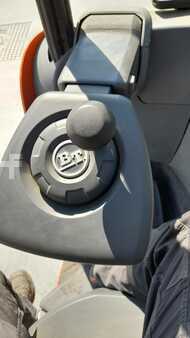 Reach Trucks 2015  BT RRE 140 (7)