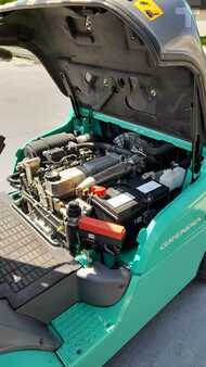 Chariots élévateurs diesel - Mitsubishi FDE25-F18D (2)