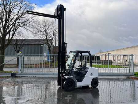 Wózki widłowe diesel 2017  Unicarriers FHD20T5 (3)