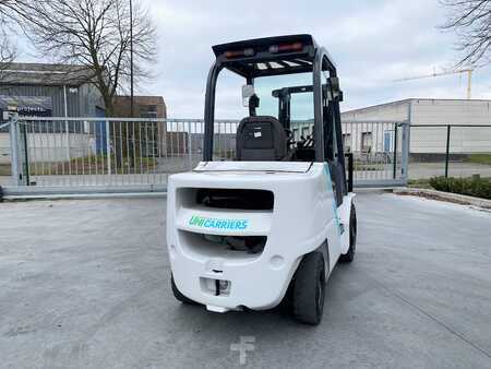 Carrelli elevatori diesel 2017  Unicarriers FHD30T5 (11)