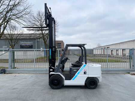 Carrelli elevatori diesel 2017  Unicarriers FHD30T5 (3)