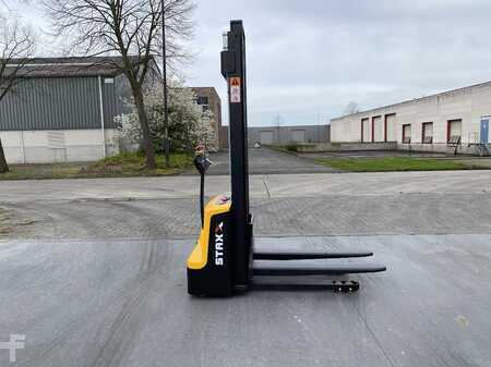Apilador eléctrico 2025 Staxx WS15H (1)