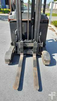 Carretilla retráctil 2015  BT RRE 140 (10)