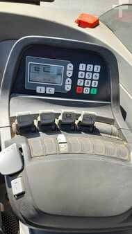 Carretilla retráctil 2015  BT RRE 140 (13)