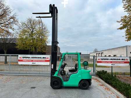 Carretilla elevadora GLP 2013  Mitsubishi FGE25-F17D (5)