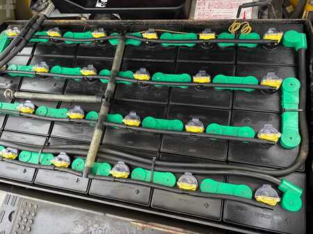 Eléctrica de 3 ruedas 2010 Komatsu FB18M12 (4)