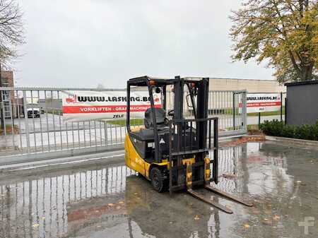 Eléctrica de 3 ruedas 2010  Komatsu FB18M12 (7)