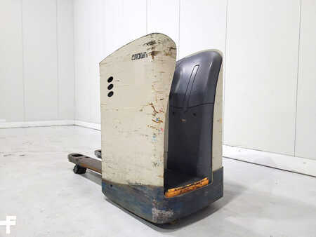 Niederhubwagen 2019  Crown RT4020 (5)