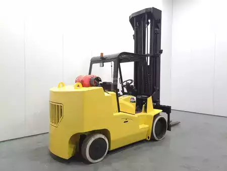 Gas truck 2010  HOIST F180/36 (5)