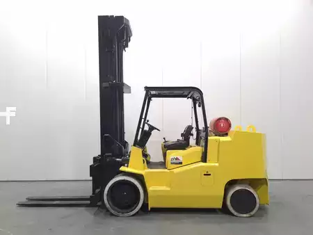 Gas truck 2010  HOIST F180/36 (7)