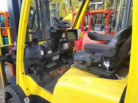 Chariot élévateur gaz 2016  Hyster S7.00FT (1)