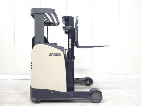 Reachtrucks 2024  Crown ESR1240-14 OPT1 (1)