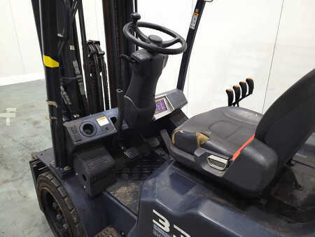 Doosan D33S-7Y