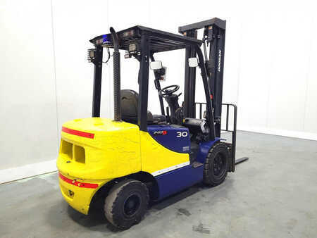 Carrello elevatore diesel 2016  Doosan D30S-5 (5)