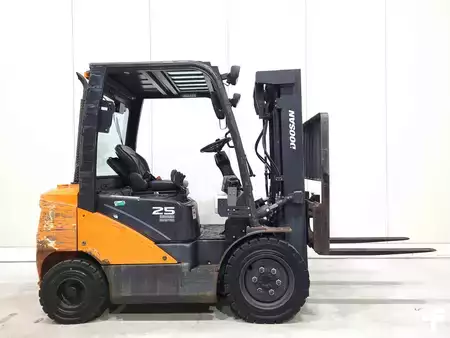Diesel Forklifts 2021  Doosan D25S-7 (1)