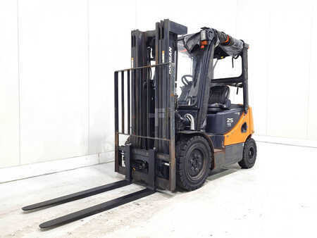 Dieselstapler 2012  Doosan D25S-5 (2)