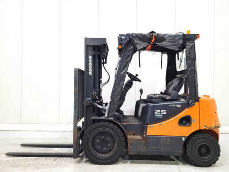 Dieselstapler 2012  Doosan D25S-5 (7)