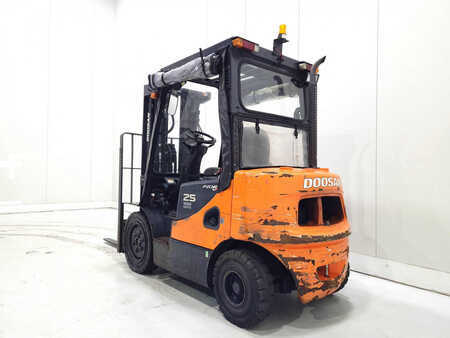 Dieselstapler 2014  Doosan D25S-5 (5)