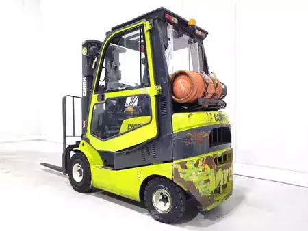 Carretilla elevadora GLP 2017  Clark C18L (5)