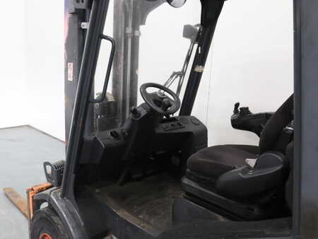 Diesel Forklifts 2013  Linde H30D-02 393 (3) 