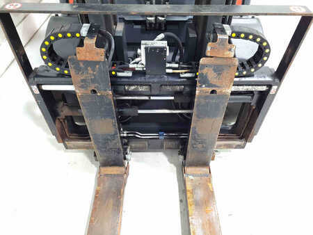 Carretilla elevadora GLP 2019  Linde H30T-02 (4)
