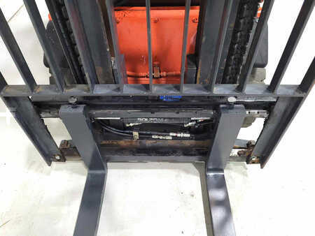 Dízel targoncák 1996  Linde H25D-02 (4)