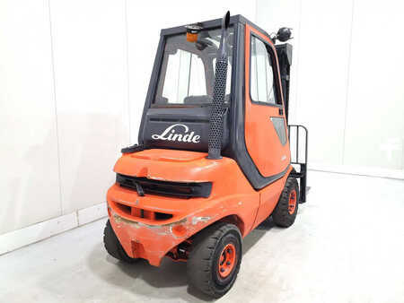 Dízel targoncák 1996  Linde H25D-02 (5)