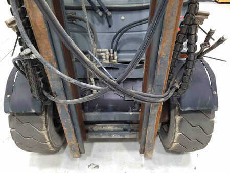 Chariots élévateurs diesel 2014  Linde H50D-02 (4)